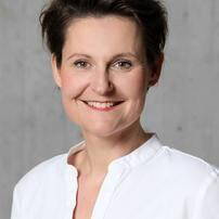 nicole_portrait2.jpg nicole_portrait2.jpg